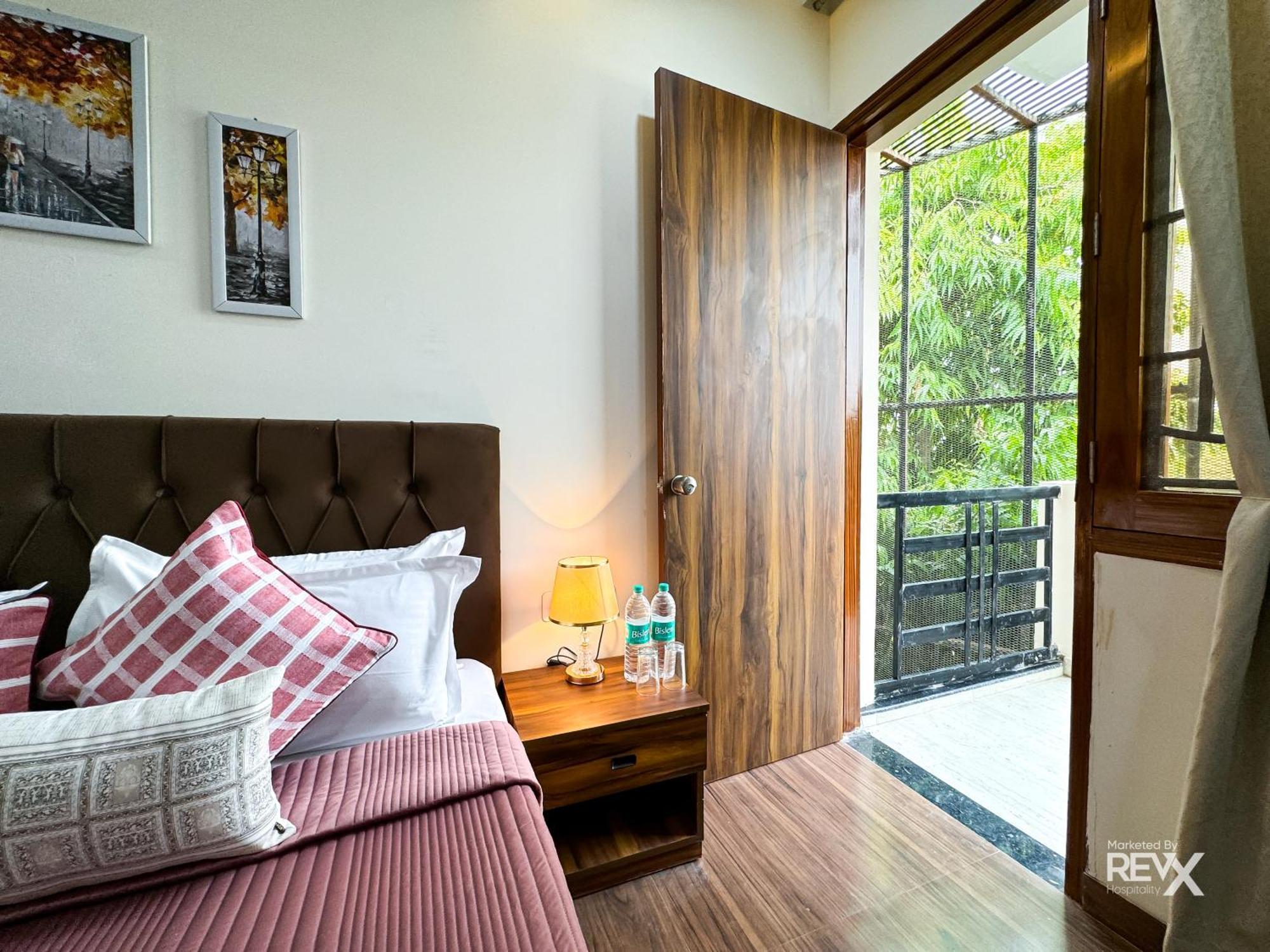 Guru Sadan A Luxe Stay Ayodhya Kültér fotó