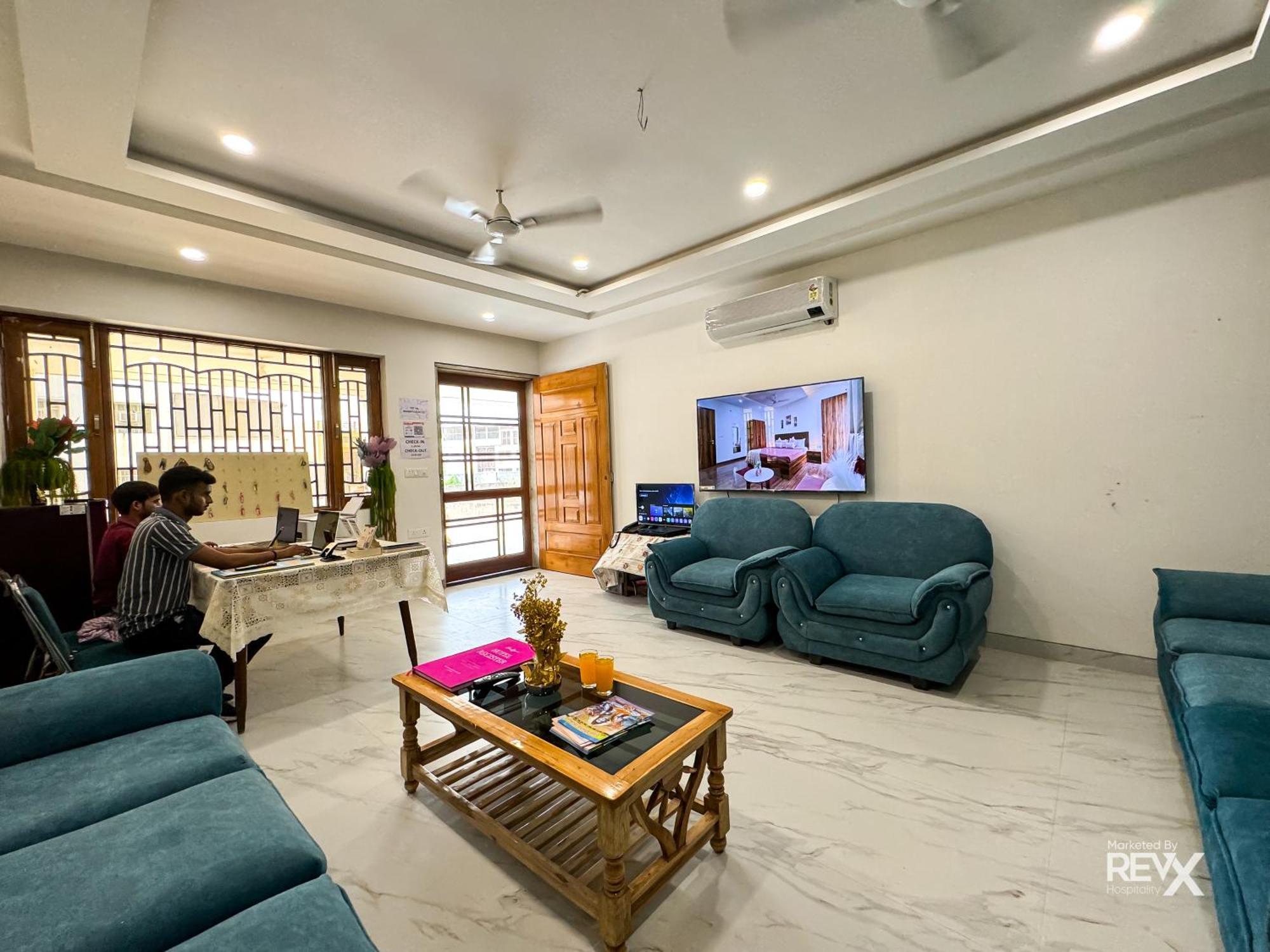 Guru Sadan A Luxe Stay Ayodhya Kültér fotó
