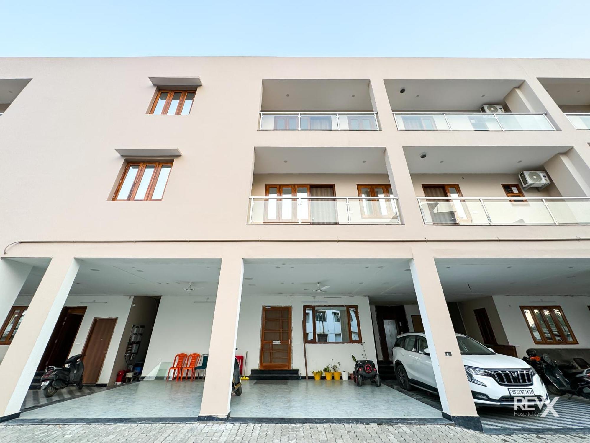 Guru Sadan A Luxe Stay Ayodhya Kültér fotó